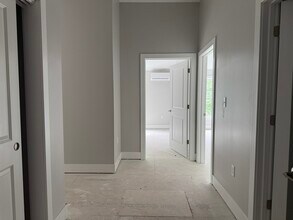 Building Photo - 251 Sladen St