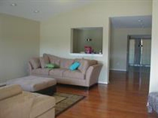 Building Photo - Welcome to Pineridge