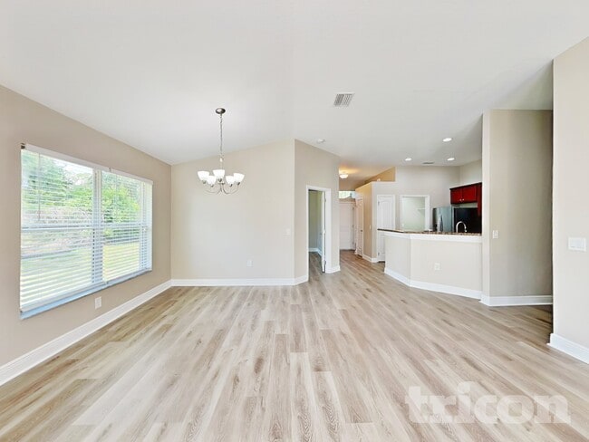 Foto del edificio - 6681 Freeport Dr