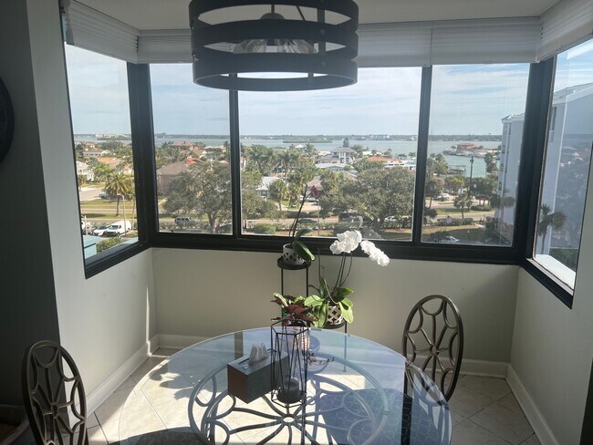 Foto del edificio - 644 Island Way