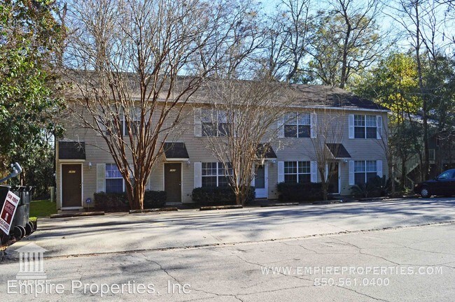 Building Photo - 1905 Larette Dr