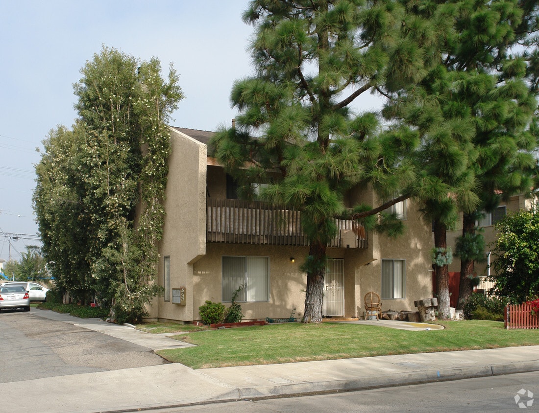 Primary Photo - 7911 10th St