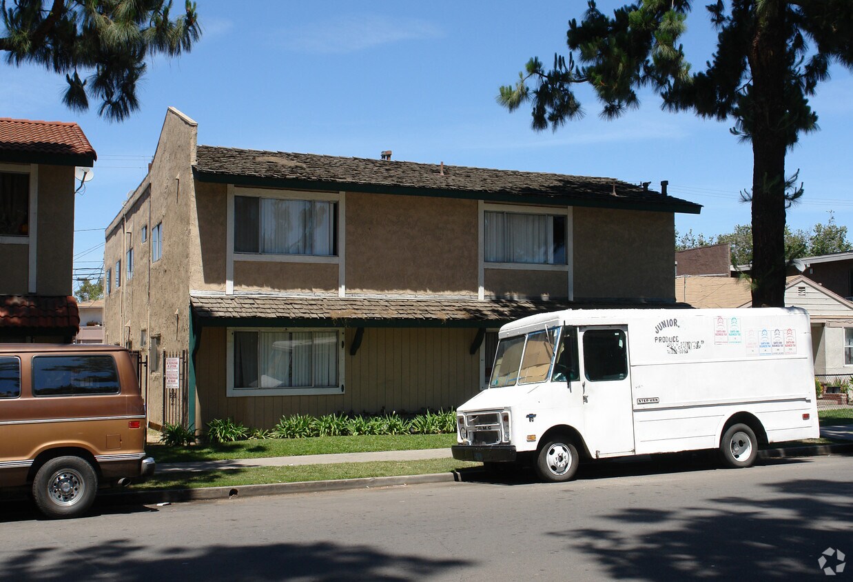 Foto del edificio - 415 E Pine St