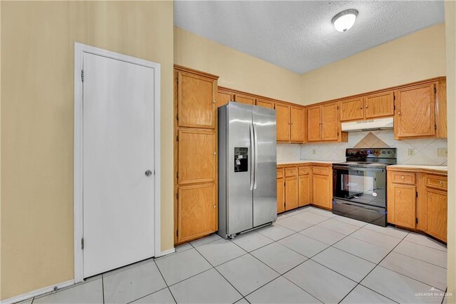 Building Photo - 29 Martin Ave