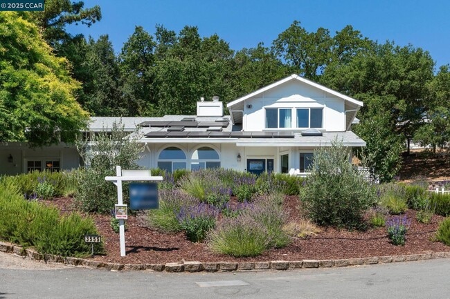 Building Photo - 3555 Old Mountain View Dr