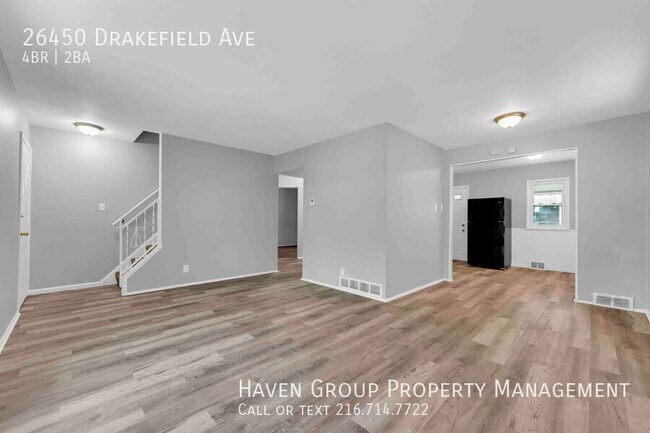 Foto del edificio - 26450 Drakefield Ave