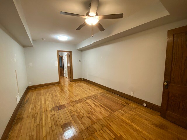 Foto del edificio - 2427 N Kedzie Blvd
