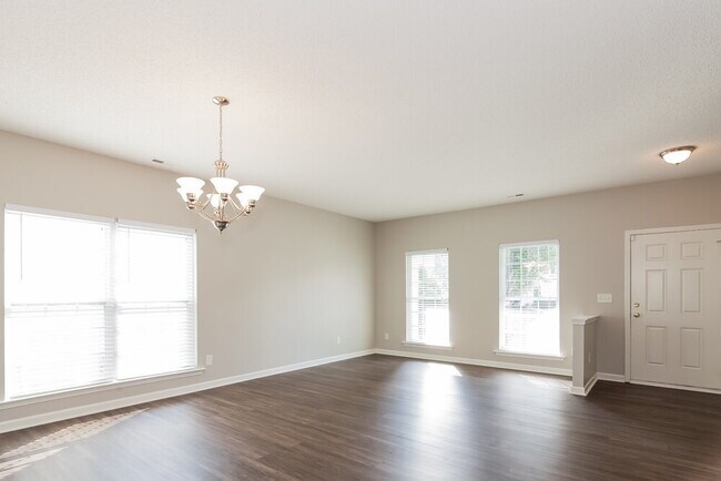 Building Photo - 2329 Apple Glen Ln