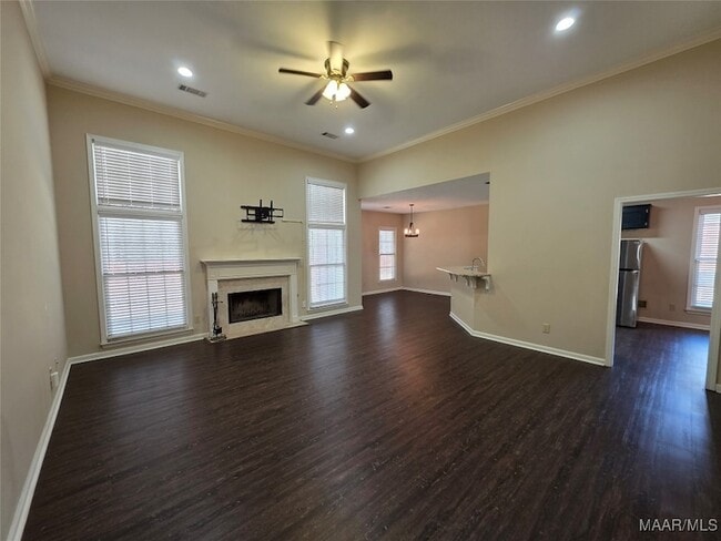 Foto del edificio - 2230 Kingsbury Dr