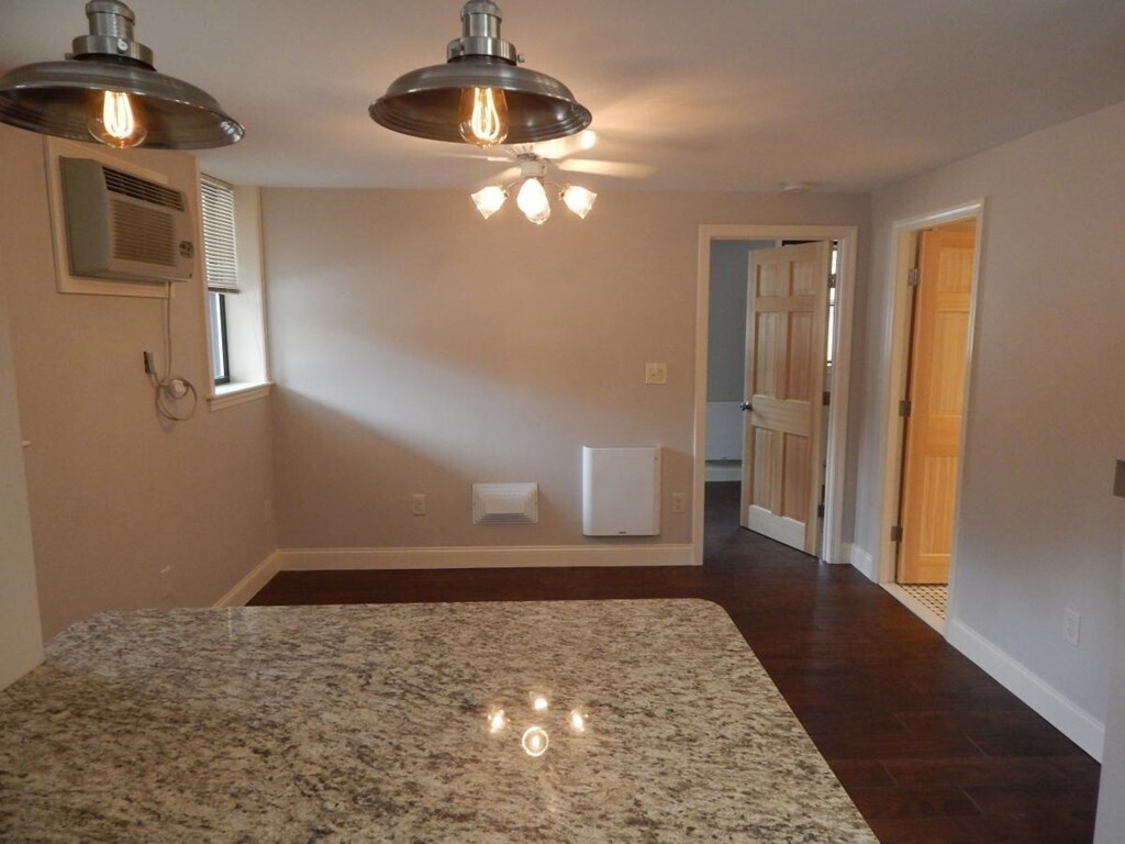 Primary Photo - 31 Decatur St