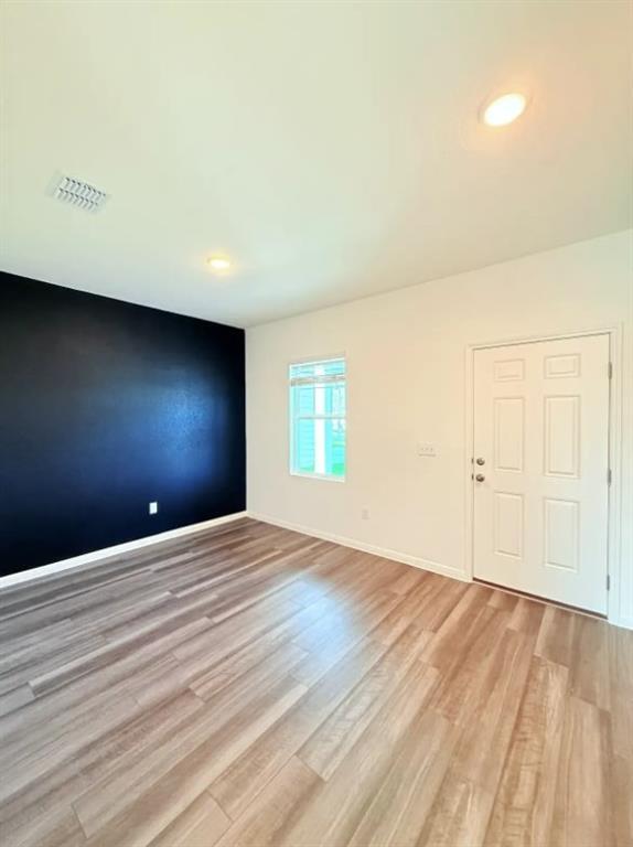 Building Photo - 113 Blazilmar Ln