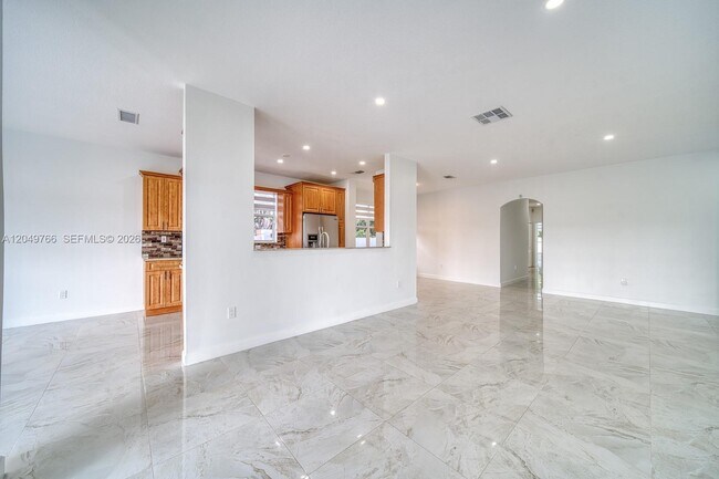 Building Photo - 15958 SW 71st Terrace