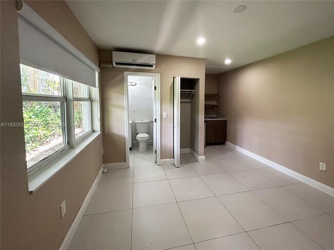 Foto del edificio - 1265 SW 6th St