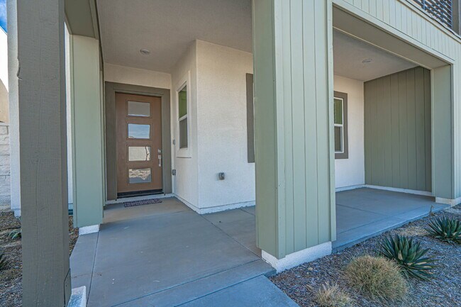 Foto del edificio - 3 Bedroom 3 Bath Five Point Home