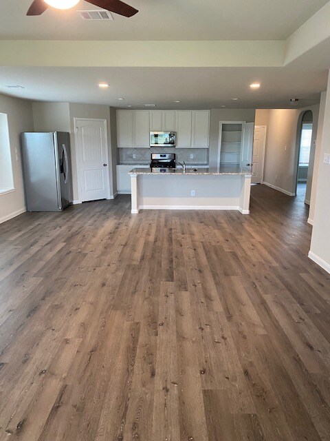 Foto del edificio - 24611 Bastiani Canvas Ln