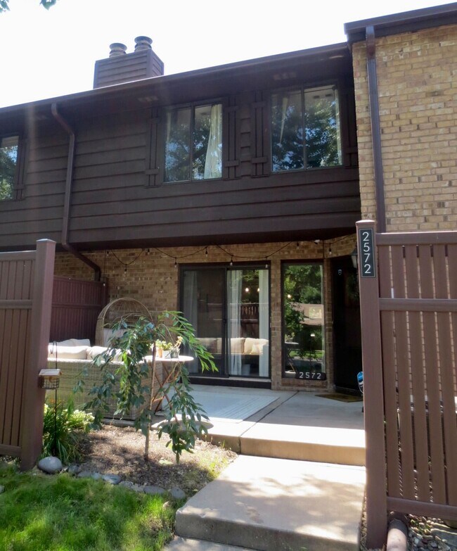 Building Photo - 2572 Alabama Ave S