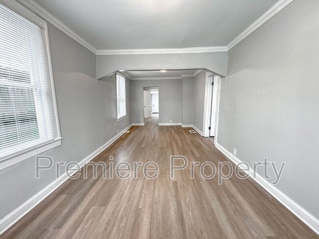 Foto del edificio - 1537 S Willow Ave