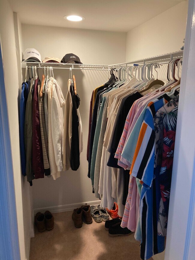 Closet - 14 Mainsail Dr