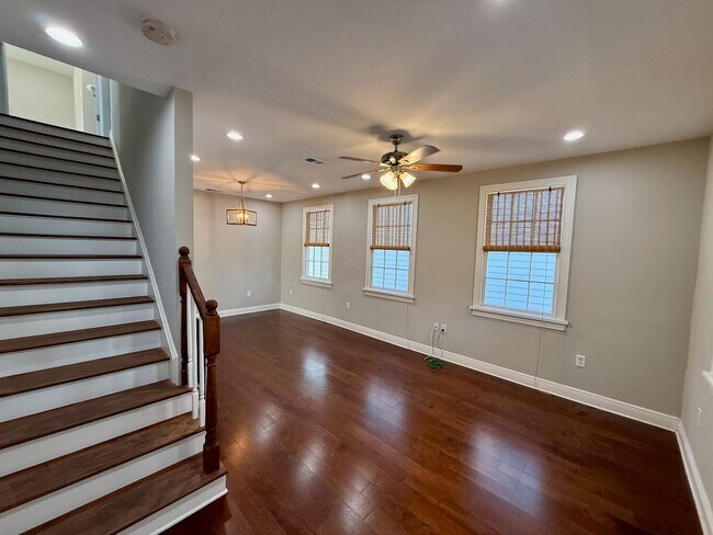 Building Photo - 1426 Elysian Fields Ave