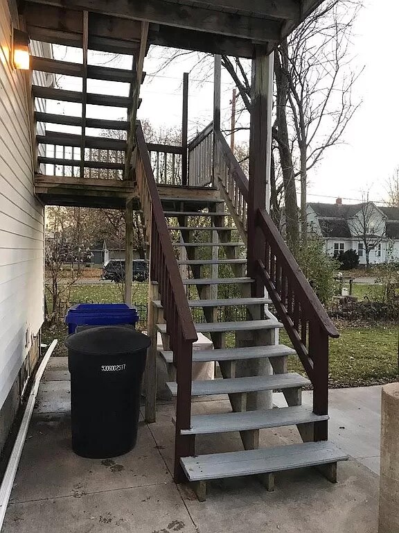 Building Photo - 1209 N Clark St