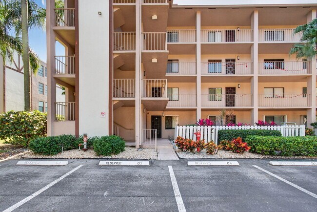 Foto del edificio - 7340 Amberly Ln