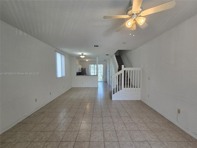 Building Photo - 3632 Oleander Terrace