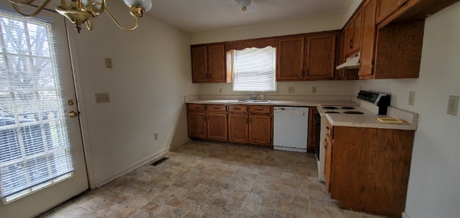 Building Photo - 206 Hunter Dr