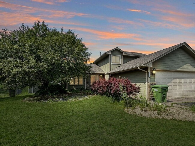 Building Photo - 9125 Prestwick Ct