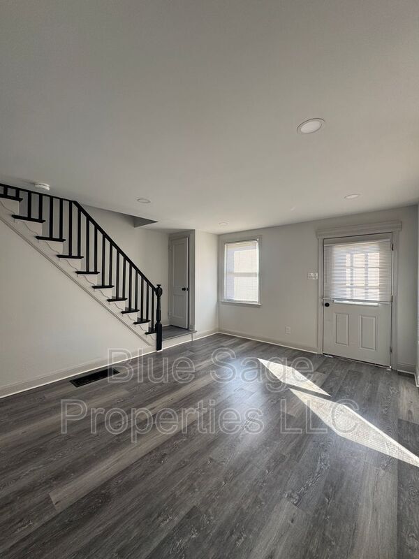 Foto del edificio - 1229 Wilson Dr