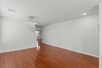 Building Photo - 11135 Alora St