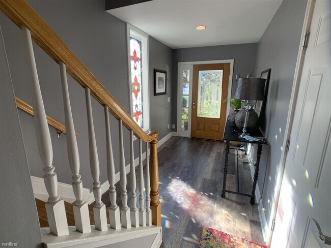 Building Photo - 3 br, 2.5 bath House - 2678 Morrow Place