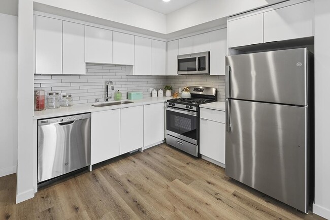 Building Photo - 2783 Francis Ave