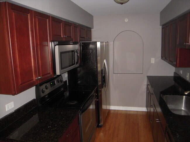 Building Photo - 17528 71st Ave