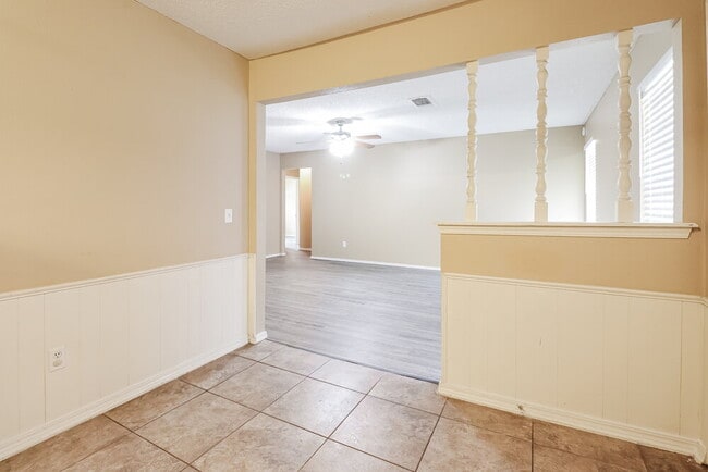 Building Photo - 1212 SE 11th St