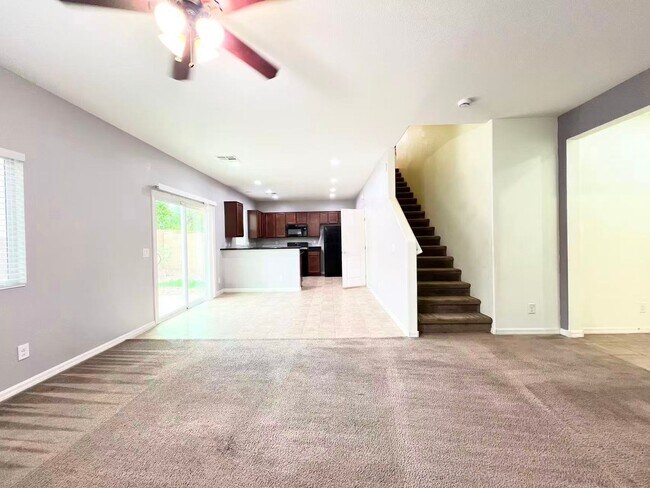 Building Photo - Southwest Las Vegas Living – Beautiful Hom...