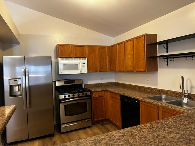 Foto del edificio - 1121 Symphony Dr