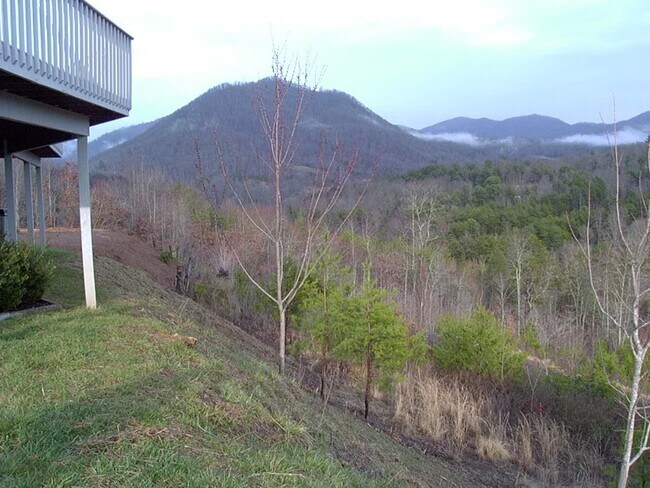 Building Photo - 86 Landeau Cir