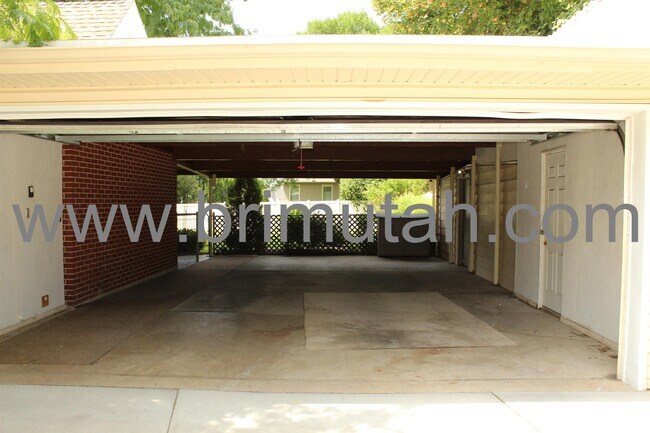 Foto del edificio - 4192 S Holloway Dr