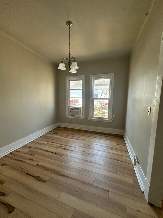 Foto del edificio - $1,100.00 MOVE-IN-SPECIAL