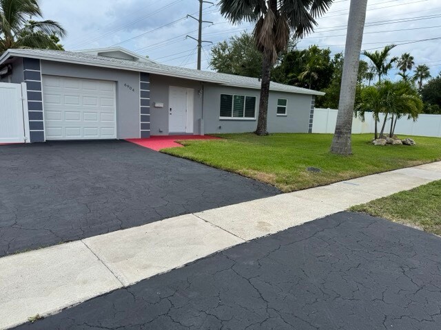 Foto principal - 6904 Doral