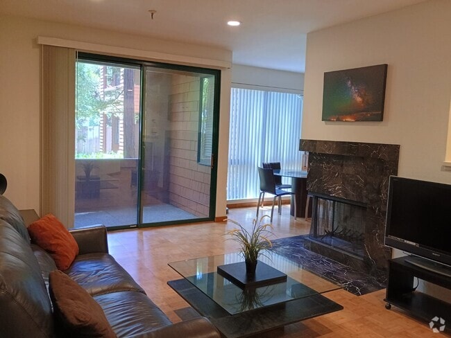 Building Photo - 4250 El Camino Real