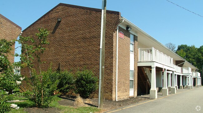 Foto del edificio - Meadow Creek Apartments