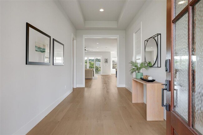 Foto del edificio - 15421 McCormick Vis