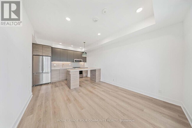 Photo du bâtiment - 484 Spadina Ave.