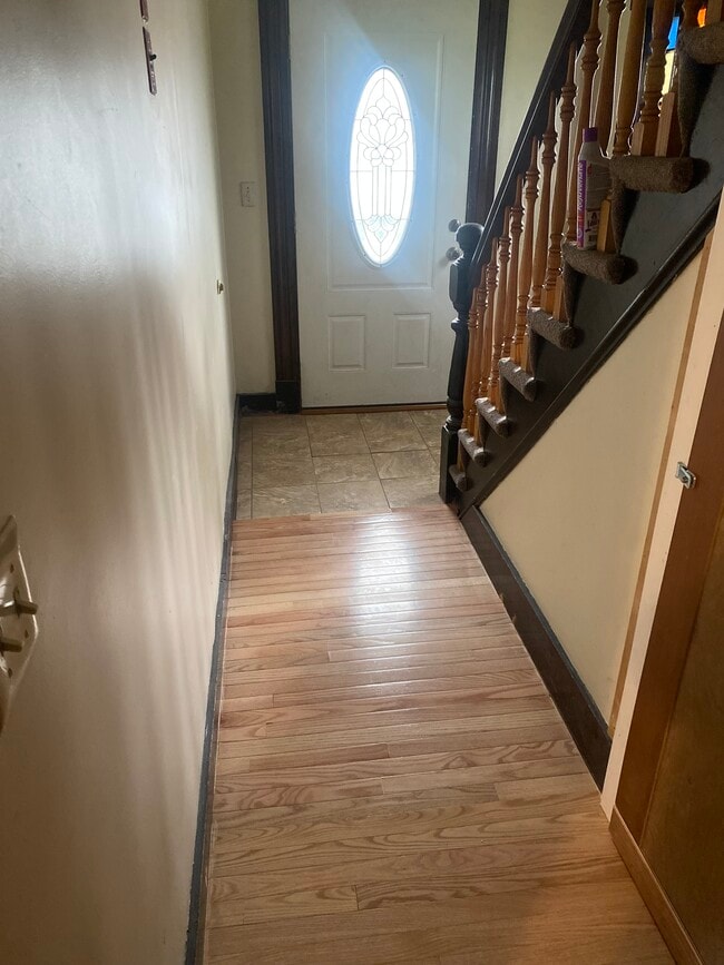 front entrance - 39 Saint James St