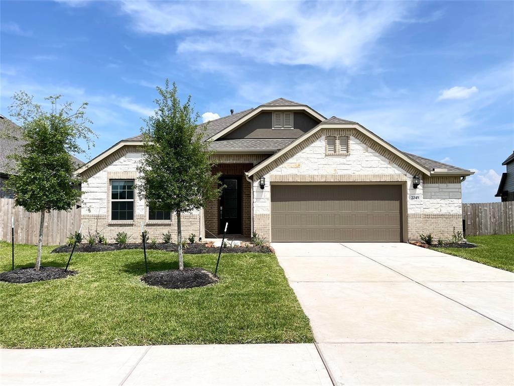 Primary Photo - 2243 Rustboro Dr