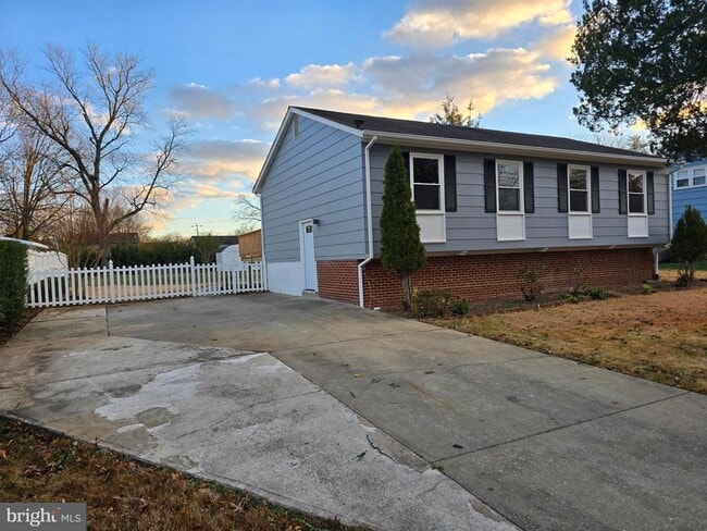 Foto del edificio - 4813 Lawrence St