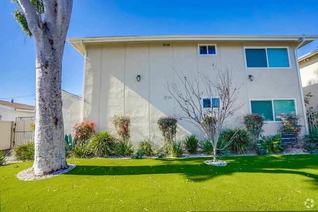 Exterior - 6107 - 6117 11th Ave