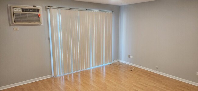 Foto del edificio - 8310 47th St