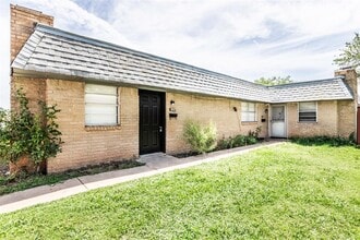 Building Photo - 918 Delmar Cir